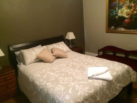 Penzance Cottage Glenelg - Accommodation Redcliffe 2