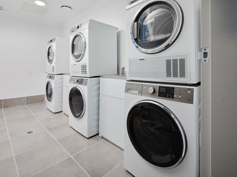 East Maitland Executive Apartments - Accommodation Redcliffe 0