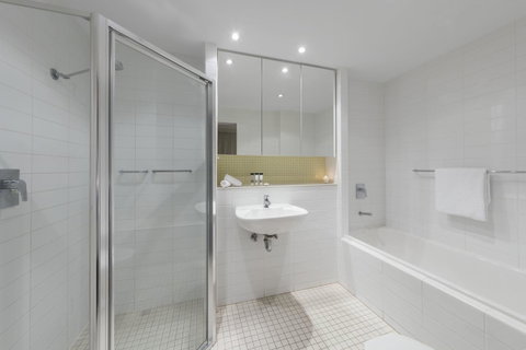 Oaks Glenelg Liberty Suites - Accommodation Redcliffe 28