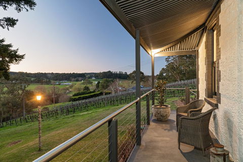 The Other House - Accommodation Redcliffe 0