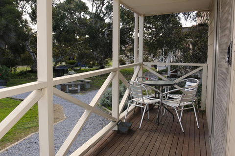 Cape Jervis Holiday Units - Accommodation Redcliffe 2
