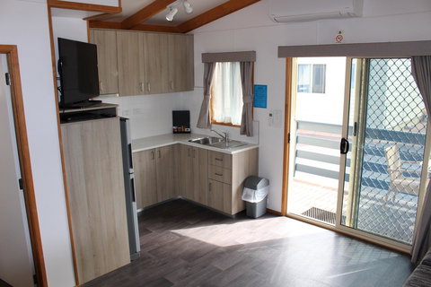 Ceduna Foreshore Caravan Park - Accommodation Redcliffe 7