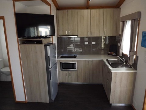 Ceduna Foreshore Caravan Park - Accommodation Redcliffe 12
