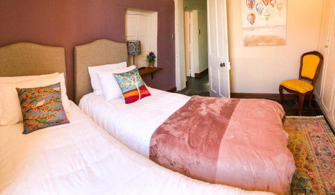 Inglenook Cottage - Accommodation Redcliffe 26
