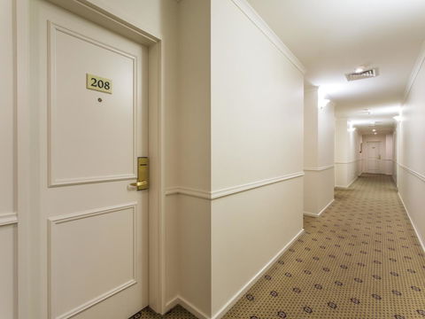 The Chancellor On Currie - Accommodation Redcliffe 39