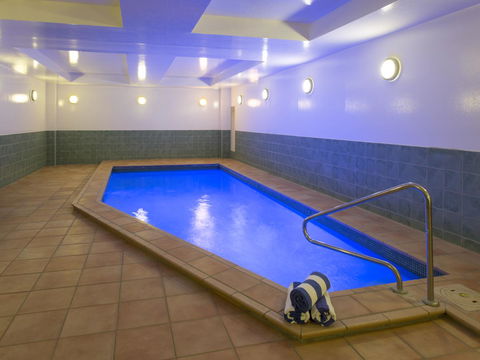 The Chancellor On Currie - Accommodation Redcliffe 1