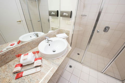 The Chancellor On Currie - Accommodation Redcliffe 25