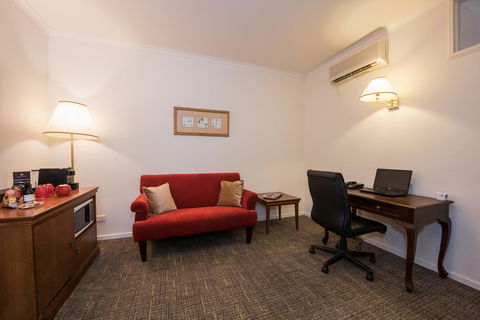 The Chancellor On Currie - Accommodation Redcliffe 24