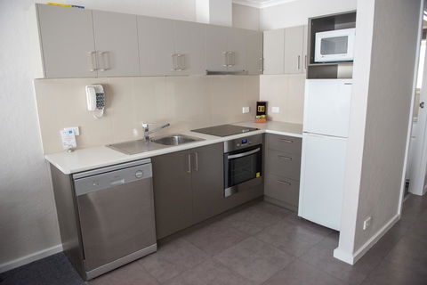 Arkana Motor Inn & Terrace Apartments - Accommodation Redcliffe 3