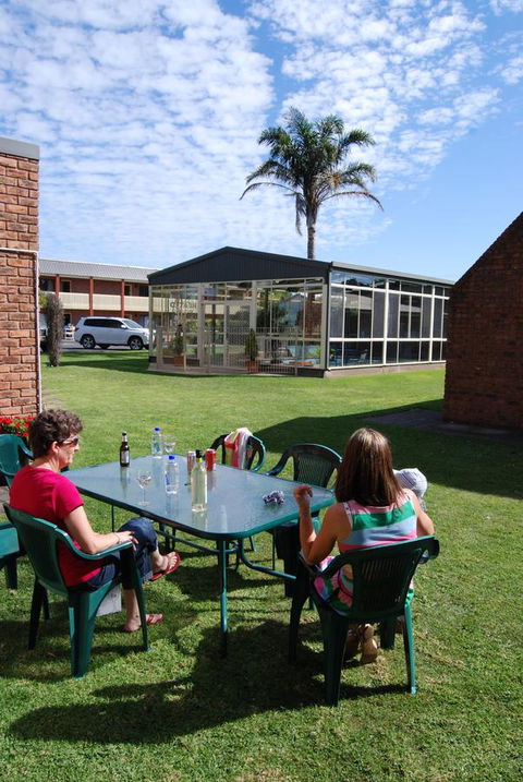Arkana Motor Inn & Terrace Apartments - Accommodation Redcliffe 12