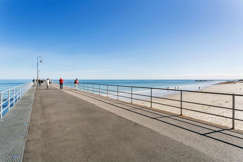 Heart Of Glenelg BnB - Accommodation Redcliffe 15