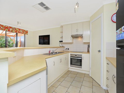 Lakeside - Encounter Bay - Accommodation Redcliffe 8