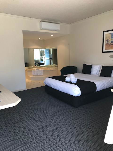 Bay Motel Hotel - Accommodation Redcliffe 2