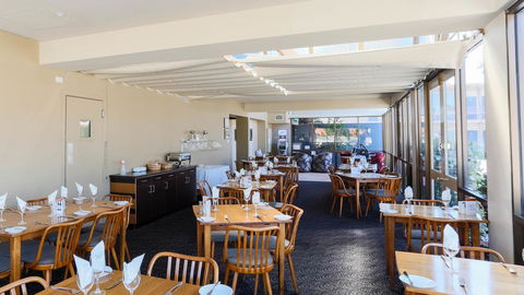 Bay Motel Hotel - Accommodation Redcliffe 9
