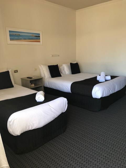 Bay Motel Hotel - Accommodation Redcliffe 4