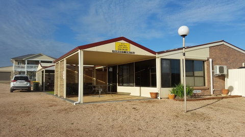 Wallaroo Sunset Home - Accommodation Redcliffe 0