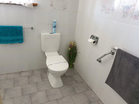 Wallaroo Sunset Home - Accommodation Redcliffe 2