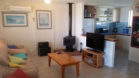 Wallaroo Sunset Home - Accommodation Redcliffe 23