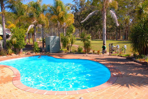 SkyView Villa - Accommodation Redcliffe 14