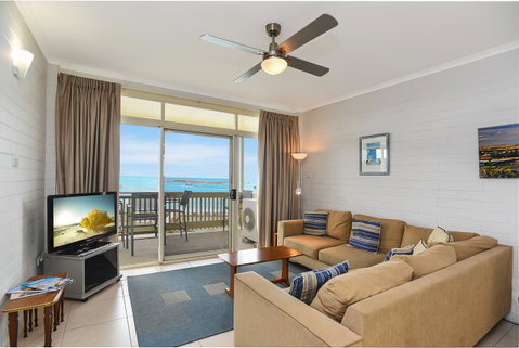 The Dolphins Beachfront Apartments - Accommodation Redcliffe 13