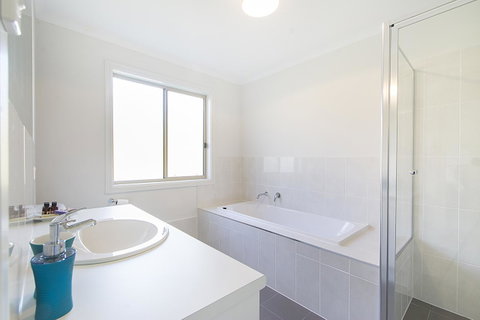 32 West B&B - Accommodation Redcliffe 22