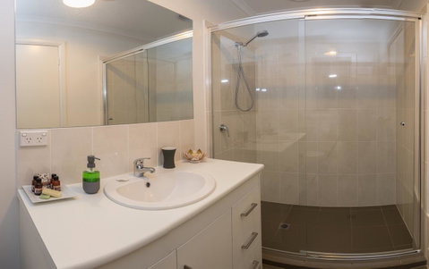32 West B&B - Accommodation Redcliffe 3