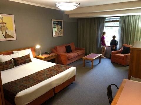 The O'Connell Inn - Accommodation Redcliffe 2