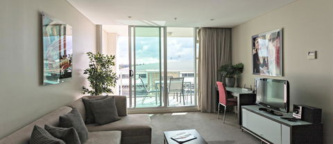 Adelaide DressCircle Apartments - North Terrace - Accommodation Redcliffe 2