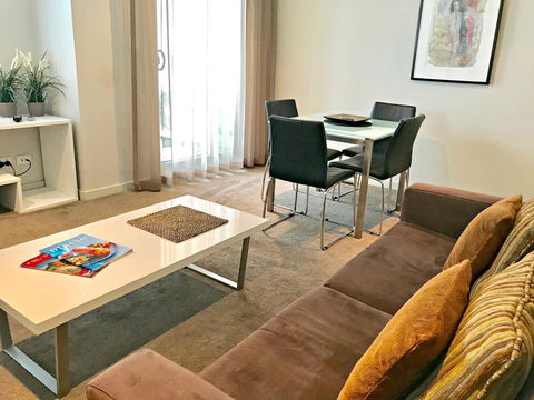 Adelaide DressCircle Apartments - North Terrace - Accommodation Redcliffe 19