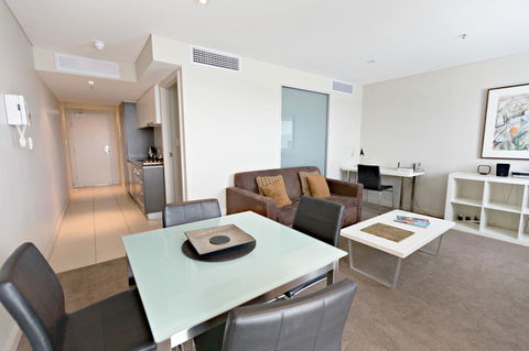 Adelaide DressCircle Apartments - North Terrace - Accommodation Redcliffe 12
