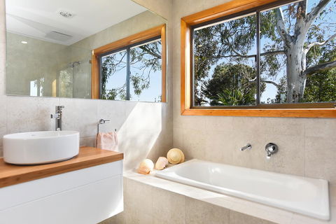 Port Of Call - Port Willunga - C21 SouthCoast Holidays - Accommodation Redcliffe 8