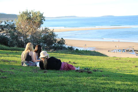 Boatsheds - Accommodation Redcliffe 10