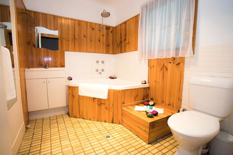 Seppelts View Cabins - Accommodation Redcliffe 40