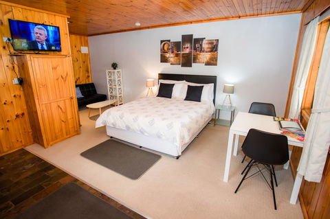 Seppelts View Cabins - Accommodation Redcliffe 0