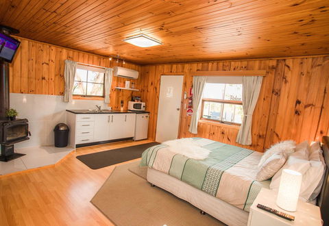Seppelts View Cabins - Accommodation Redcliffe 22
