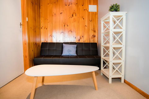 Seppelts View Cabins - Accommodation Redcliffe 4