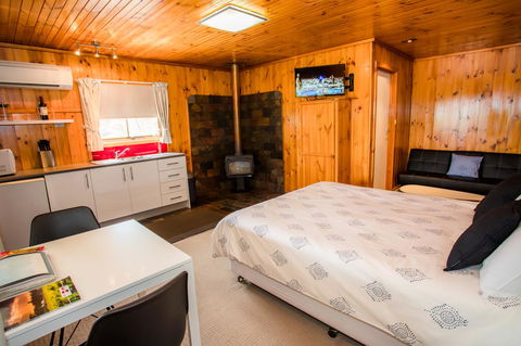 Seppelts View Cabins - Accommodation Redcliffe 39