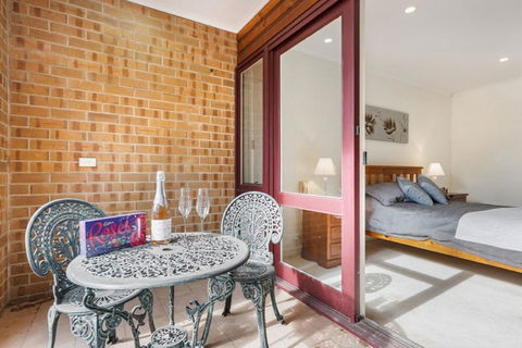 Adelaide Style Accommodation-Close To City-North Adelaide-3 Bdrm- FREE Parking - Accommodation Redcliffe 15