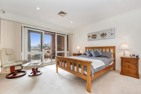 Adelaide Style Accommodation-Close To City-North Adelaide-3 Bdrm- FREE Parking - Accommodation Redcliffe 14