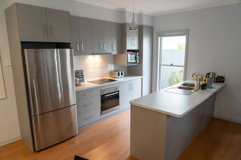 Gawler Townhouse 3 Bedroom - Accommodation Redcliffe 3