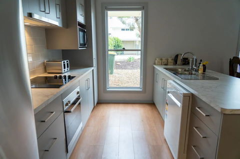 Gawler Townhouse 3 Bedroom - Accommodation Redcliffe 1