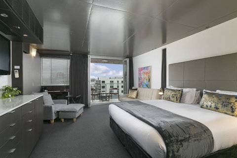 The Soho Hotel - Accommodation Redcliffe 10