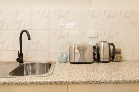 The Manor Basket Range - Accommodation Redcliffe 9