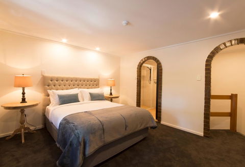 The Manor Basket Range - Accommodation Redcliffe 4