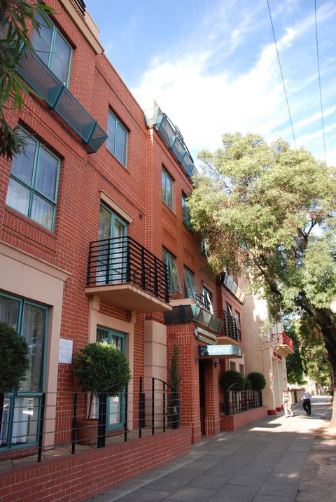 Majestic Tynte Street Apartments - Accommodation Redcliffe 4