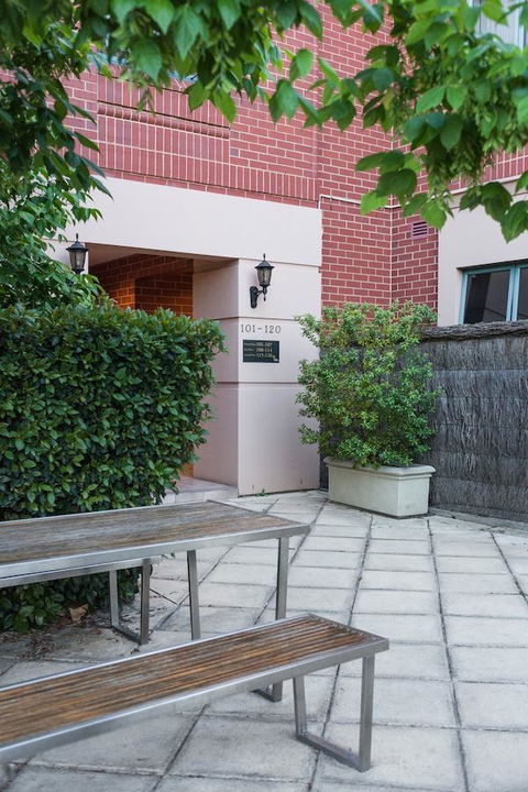 Majestic Tynte Street Apartments - Accommodation Redcliffe 5