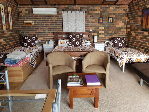 Three Linden - Accommodation Redcliffe 0