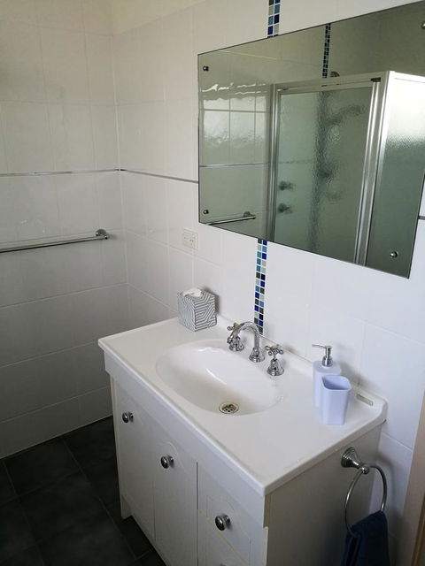 Hilda Anna's - Accommodation Redcliffe 36