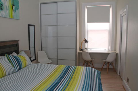 Smugglers Inn Studio Apartments - Accommodation Redcliffe 16