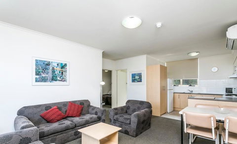 Glenelg Holiday Apartments - Corfu - Accommodation Redcliffe 3